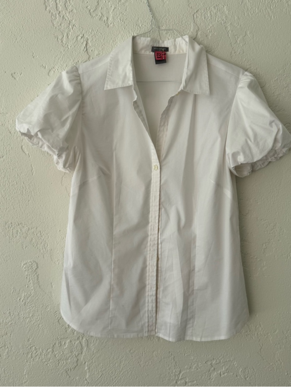Ann Taylor White Short-Sleeve Button-Down Shirt